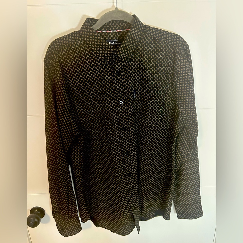 L/G Ben Sherman black dress shirt